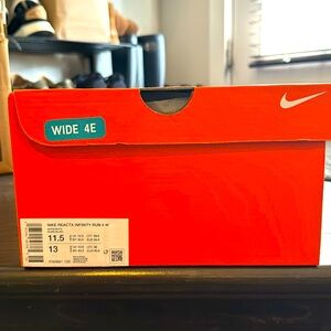 Brand new pair of Nike React X Infinity Run 4 4E width